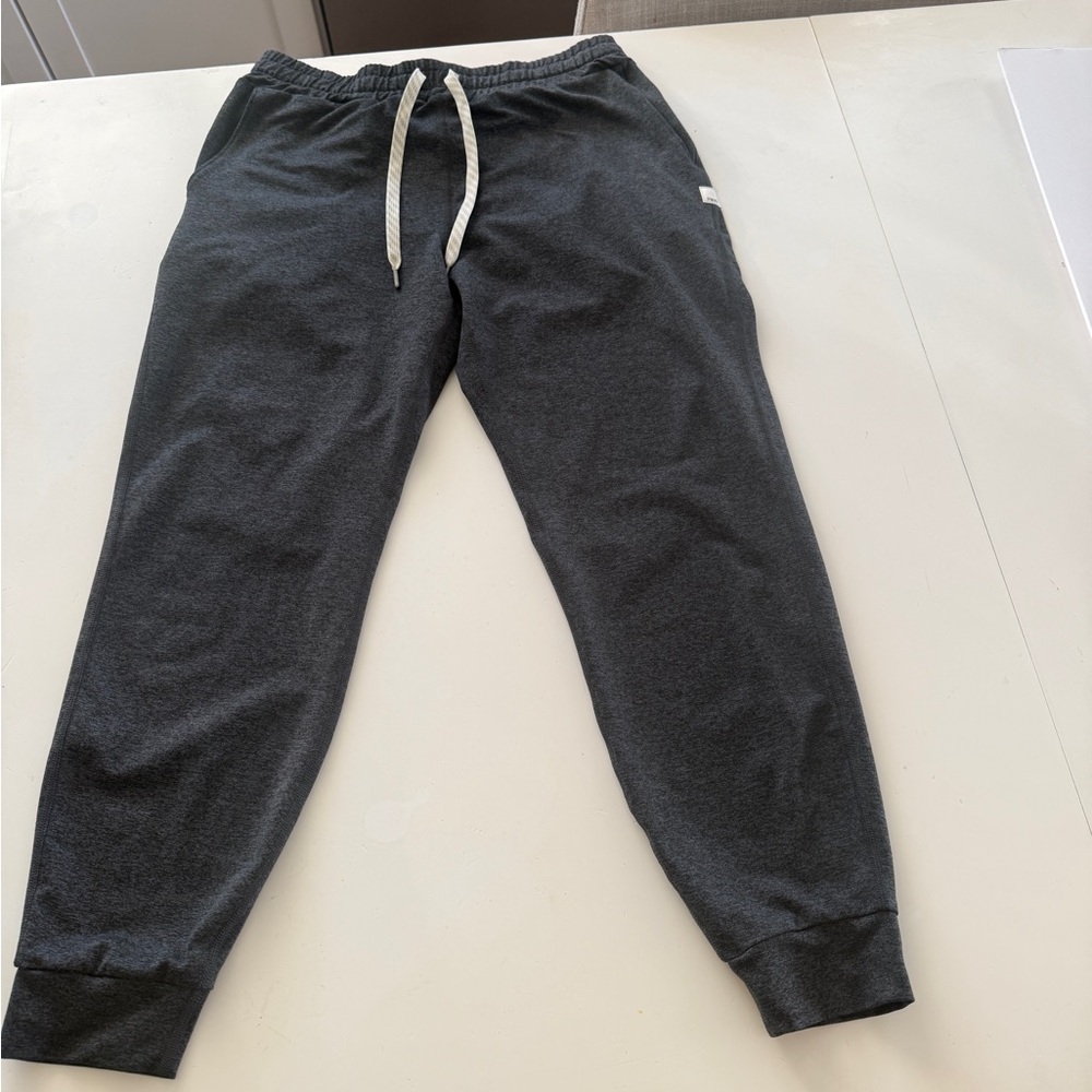 Vuori Performance Jogger Sweatpants with Drawstring- women’s Size S